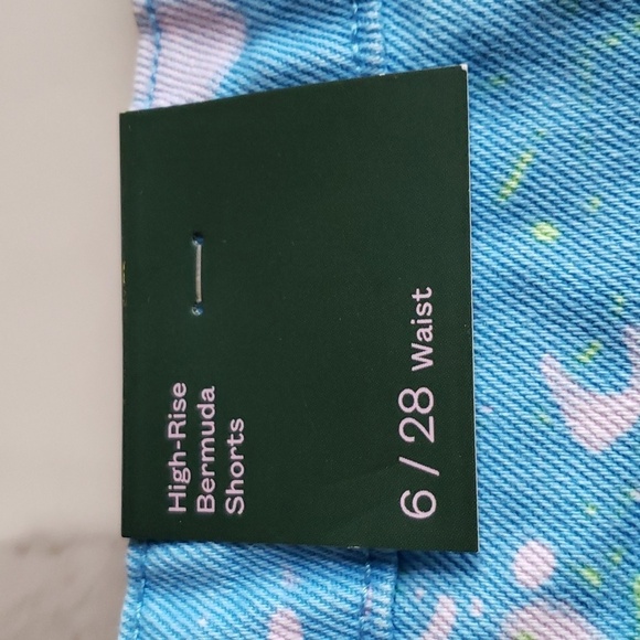 Wild Fable Bermuda High Rise Cut Off Jean Shorts in Blue Paint Splash Size 6/28W - Picture 5 of 12